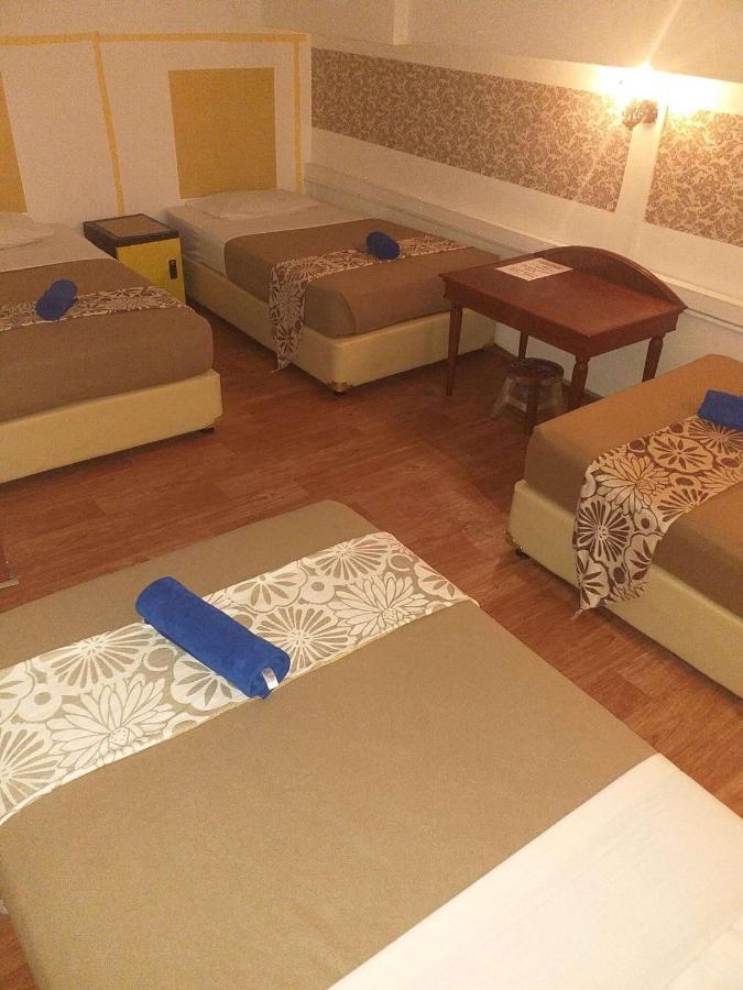 D Riverside Inn Malacca Bagian luar foto